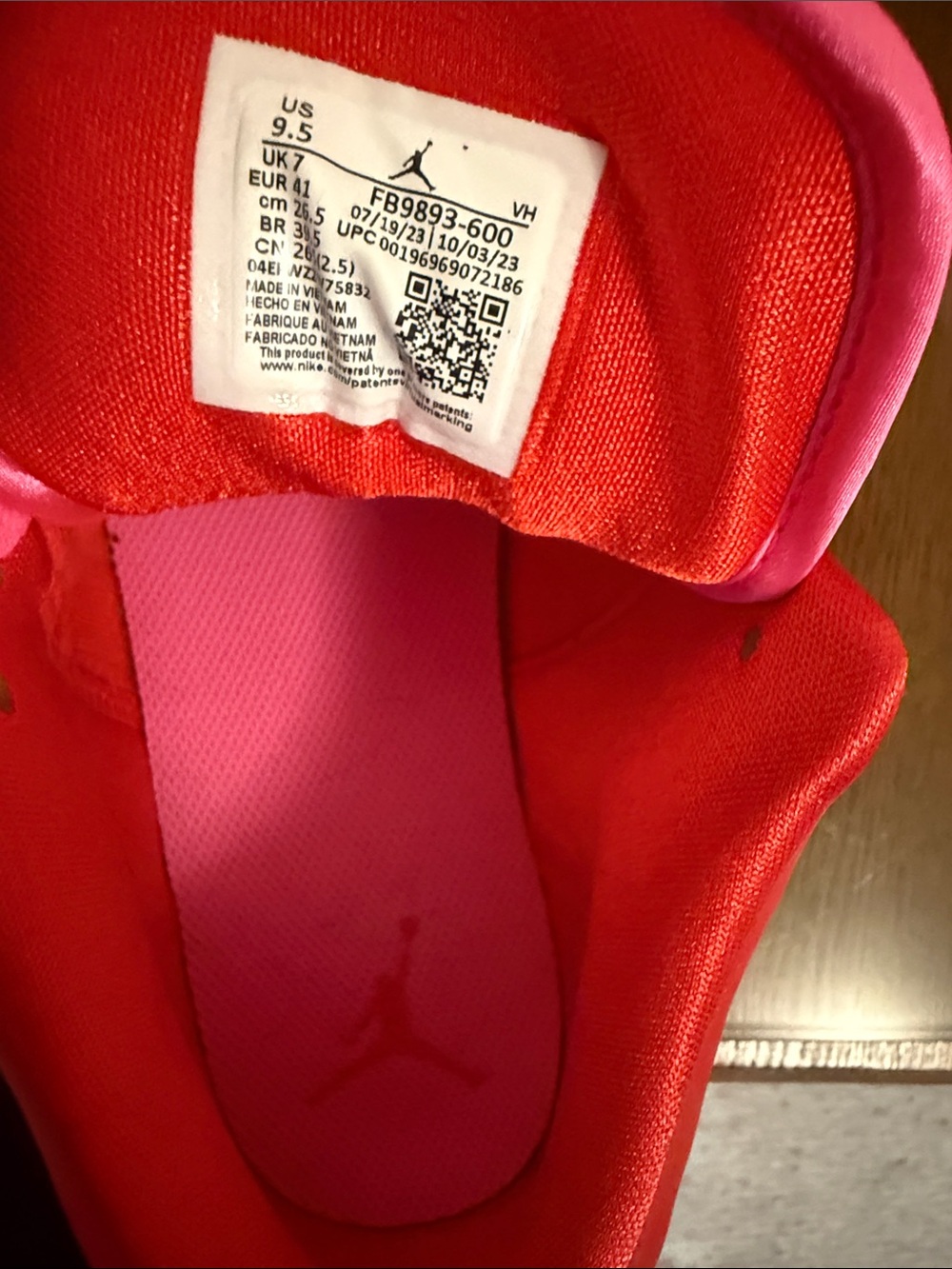 Jordan Women’s Low-Top Sneakers in Hot Pink and Red 9.5 Nike - Picture 5 of 5